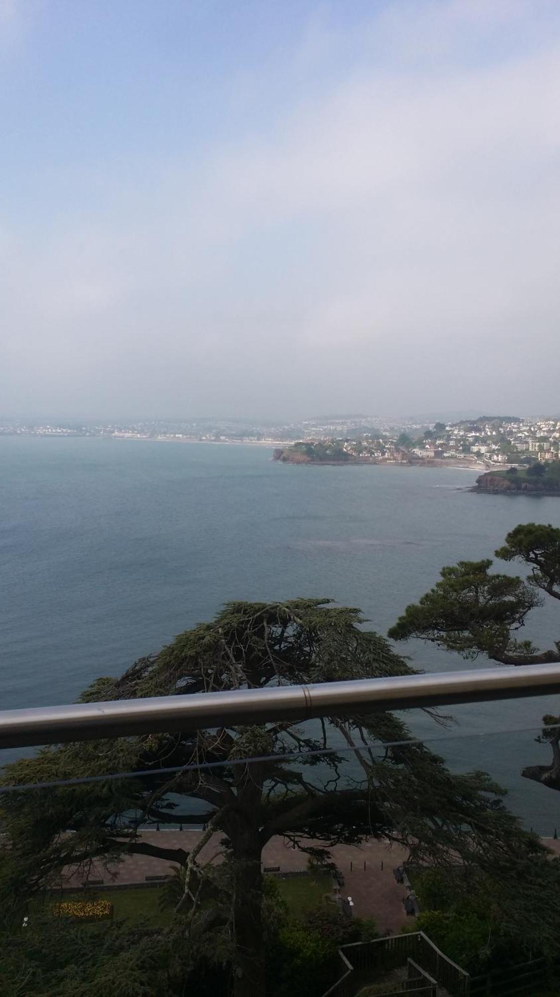 Panoramic Sea Views, Sleeps 4, Torquay Lägenhet Exteriör bild