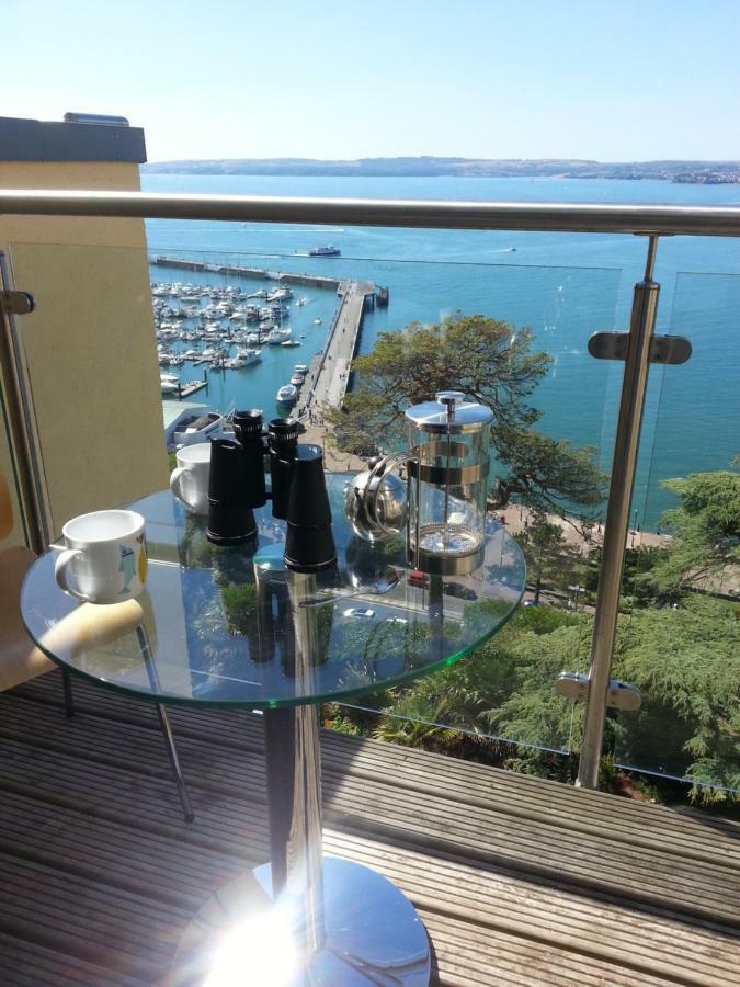 Panoramic Sea Views, Sleeps 4, Torquay Lägenhet Exteriör bild