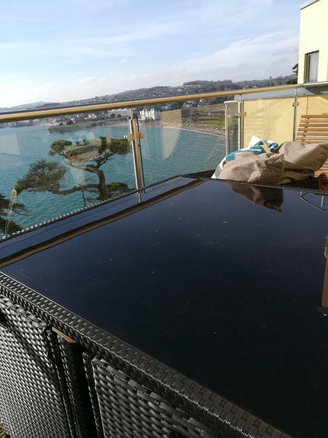 Panoramic Sea Views, Sleeps 4, Torquay Lägenhet Exteriör bild